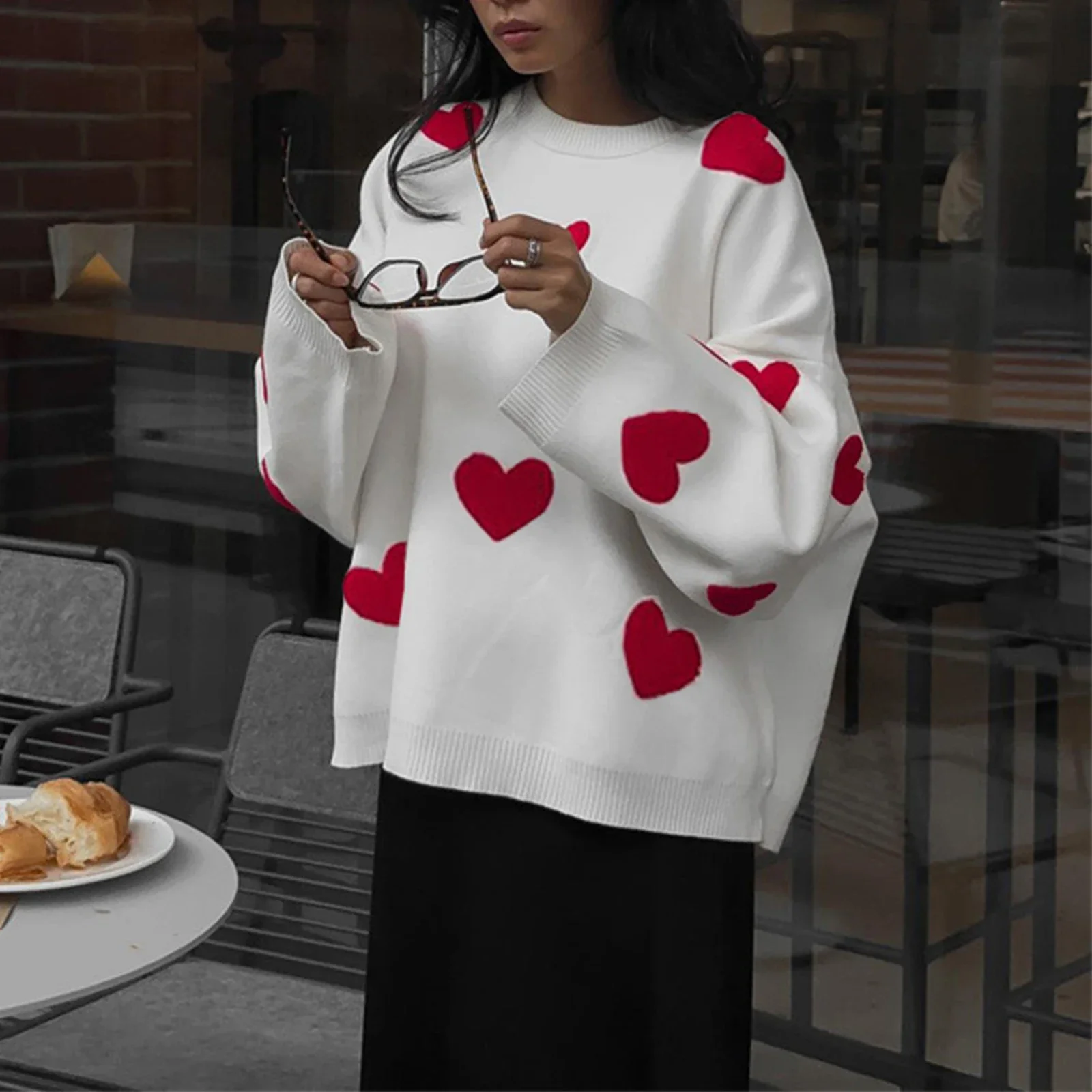 

2024 Women's Valentine's Day Autumn Winter Knitted Sweater Long Sleeve Crewneck Heart Embroidery Loose Knitwear Pullovers Tops