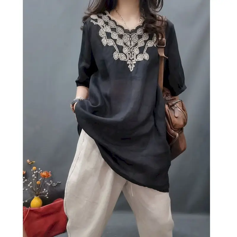 Cotton Linen Thin Tshirt V-neck Embroidery T Shirts Women Loose Mid-length Pullover Blouse Half Sleeve Vintage Casual Top YY58