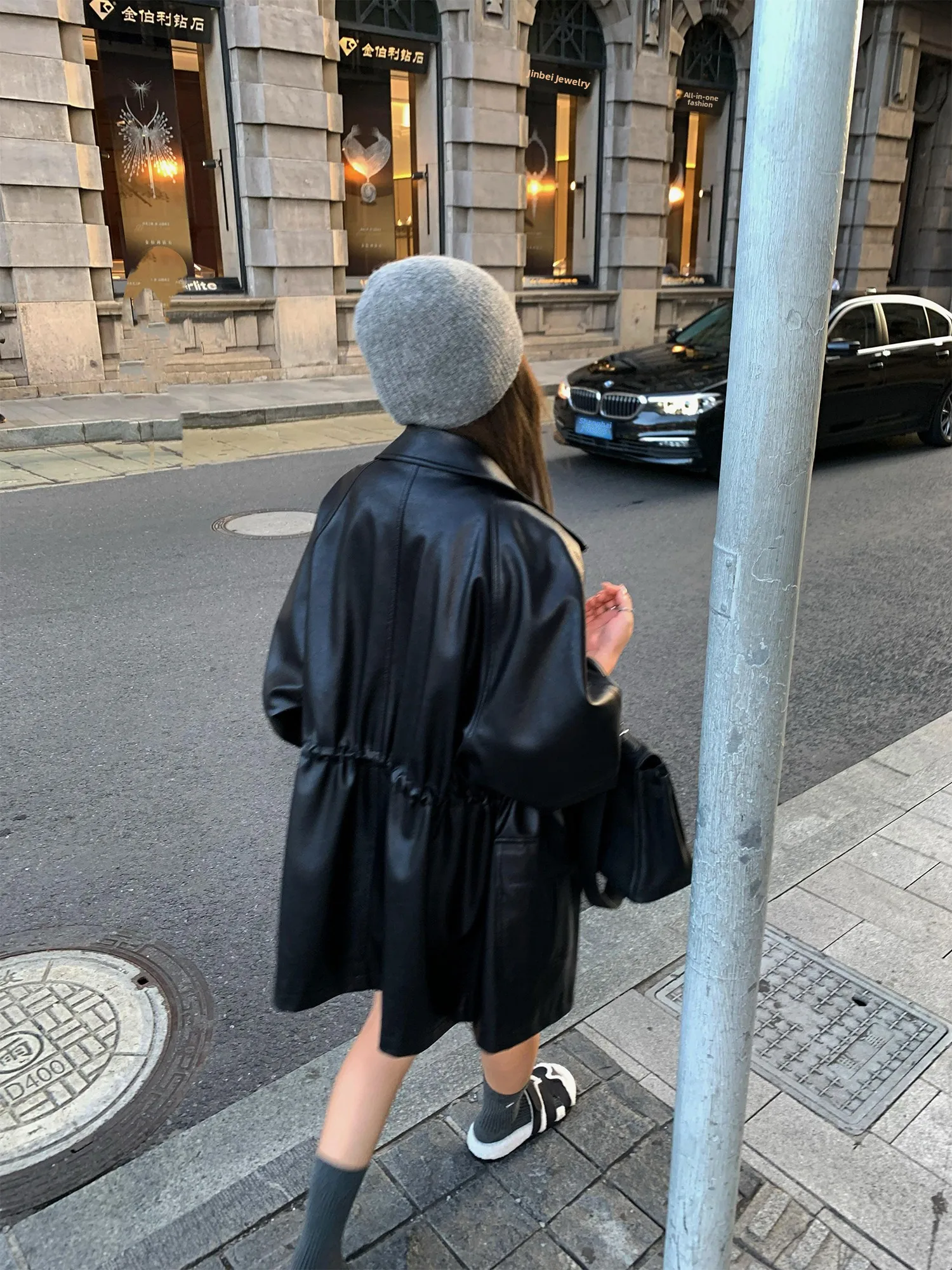 Jaqueta Feminina ChenMiFan de Couro PU Solta com Cinto, Estilo Motociclista, Casaco Americano Solto, Moda Outono Inverno, Agasalho