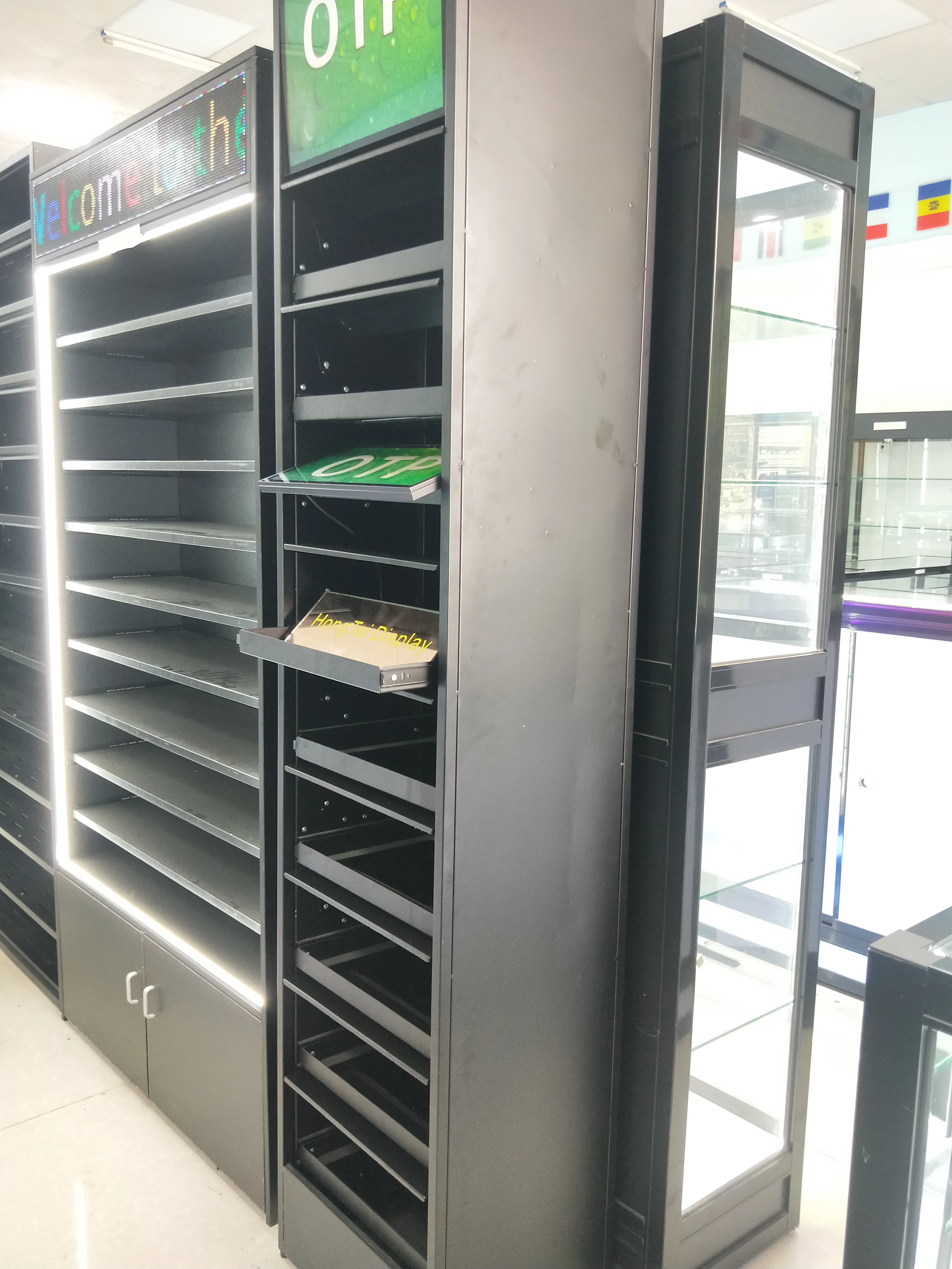 カスタムメイドの照明付きボックス型煙草店陳列什器、完全組み立て済み、煙草店用ディスプレイ家具