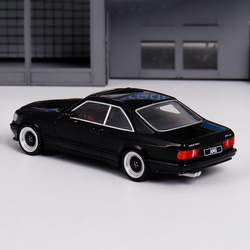 1:64 Scale Diecast Alloy Mercedes Benz AMG 560SEC W126 RM Toys Cars Model Classics Nostalgia Adult Gifts Souvenir Static Display