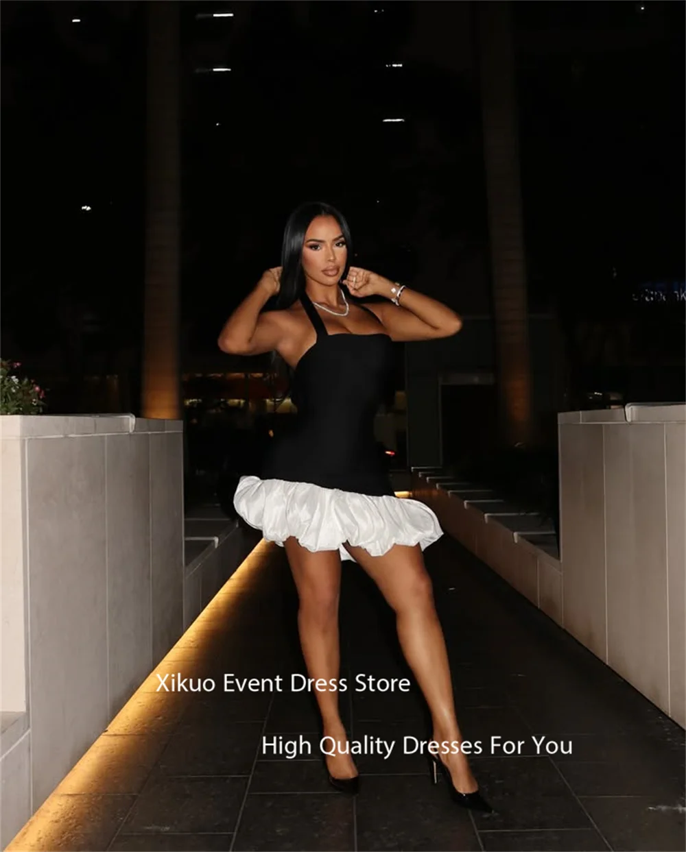 ชุดราตรีทรงพัฟฟ์ Xikuo แขนกุด แต่งระบายสวยงามสะดุดตา คอ halter สำหรับงานพรอม งานวันเกิด  รับตัดตามแบบ