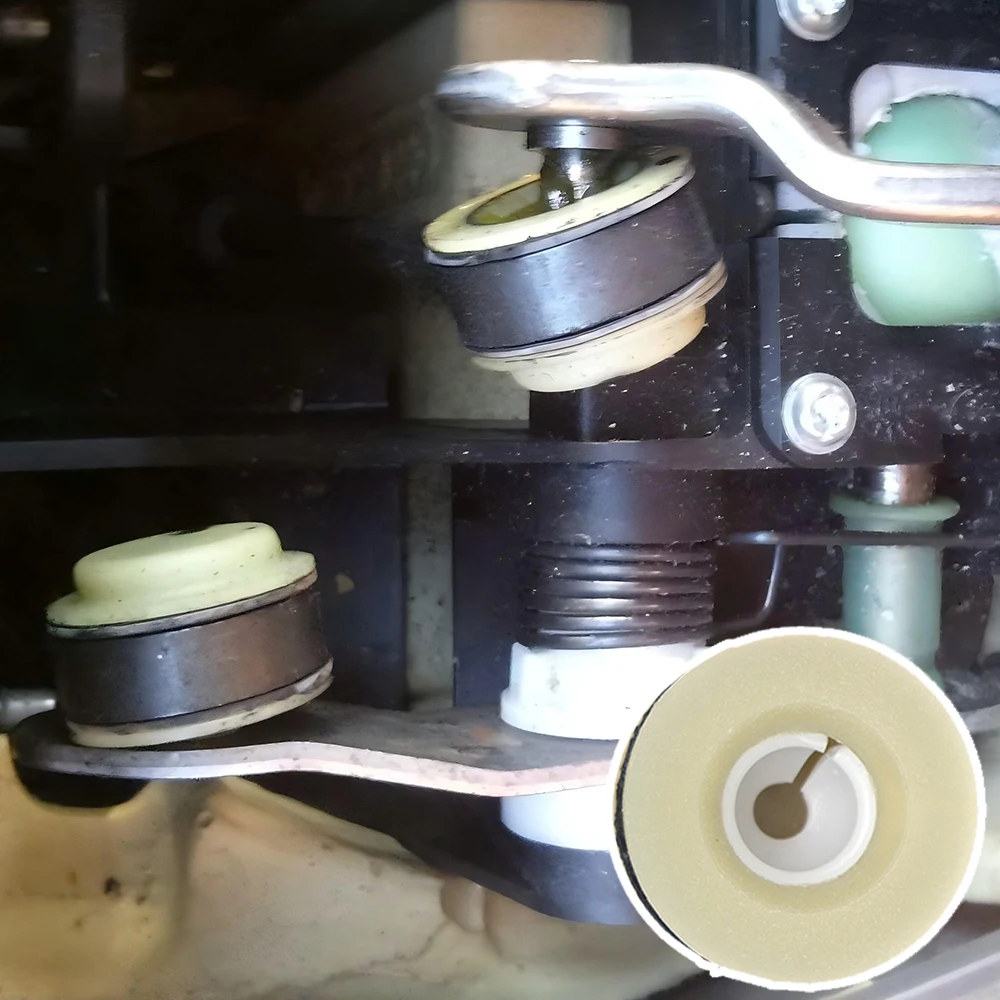 

2pc Gear Shift Cable Control Gearbox Selector Linkage Bushing For Peugeot 206 207 208 307 407 CC SW Partner Tepee B9 Expert 807