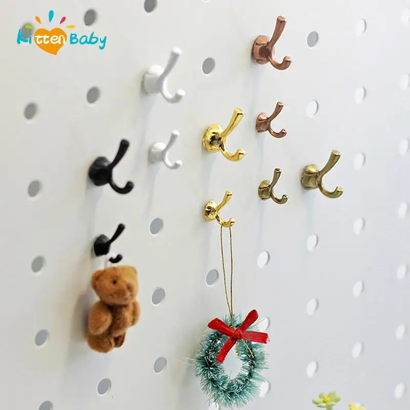 2pcs/Set 1:12 Doll house Miniature Clothes Coat Hook Rack Metal Wall Hanger Doll house Bathroom Accessories 