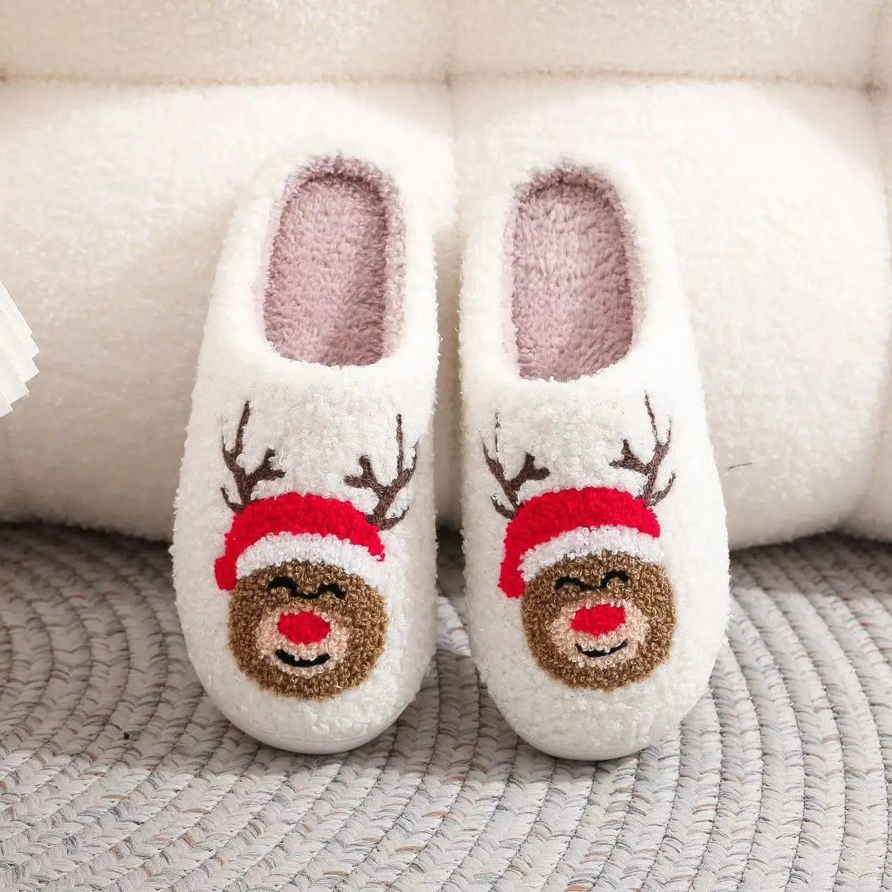 

New 2024 Christmas Reindeer Slippers Men Women Lightweight Home Fluffy Cotton Shoes Ins Hot Chrismas Gift Shoes