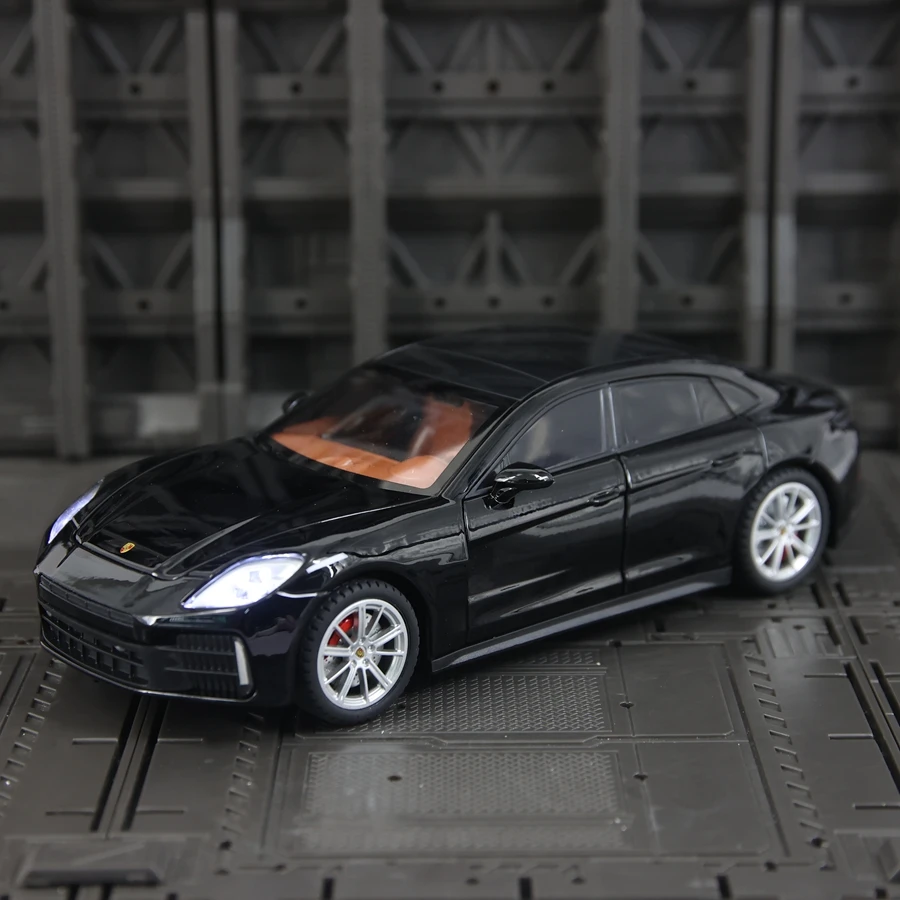 Modelo de coche de aleación Panamera 1:24, adorno, puertas y capó de motor, el maletero se puede abrir, coche deportivo con energía de retorno de luz y sonido