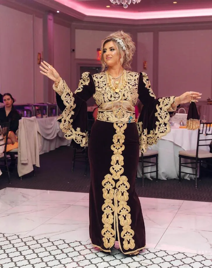 Burgundy Velvet Arabic Caftan Evening Dresses for Women Gold Applique Long Sleeve samt kleid damen Prom Gown Albania kaftan