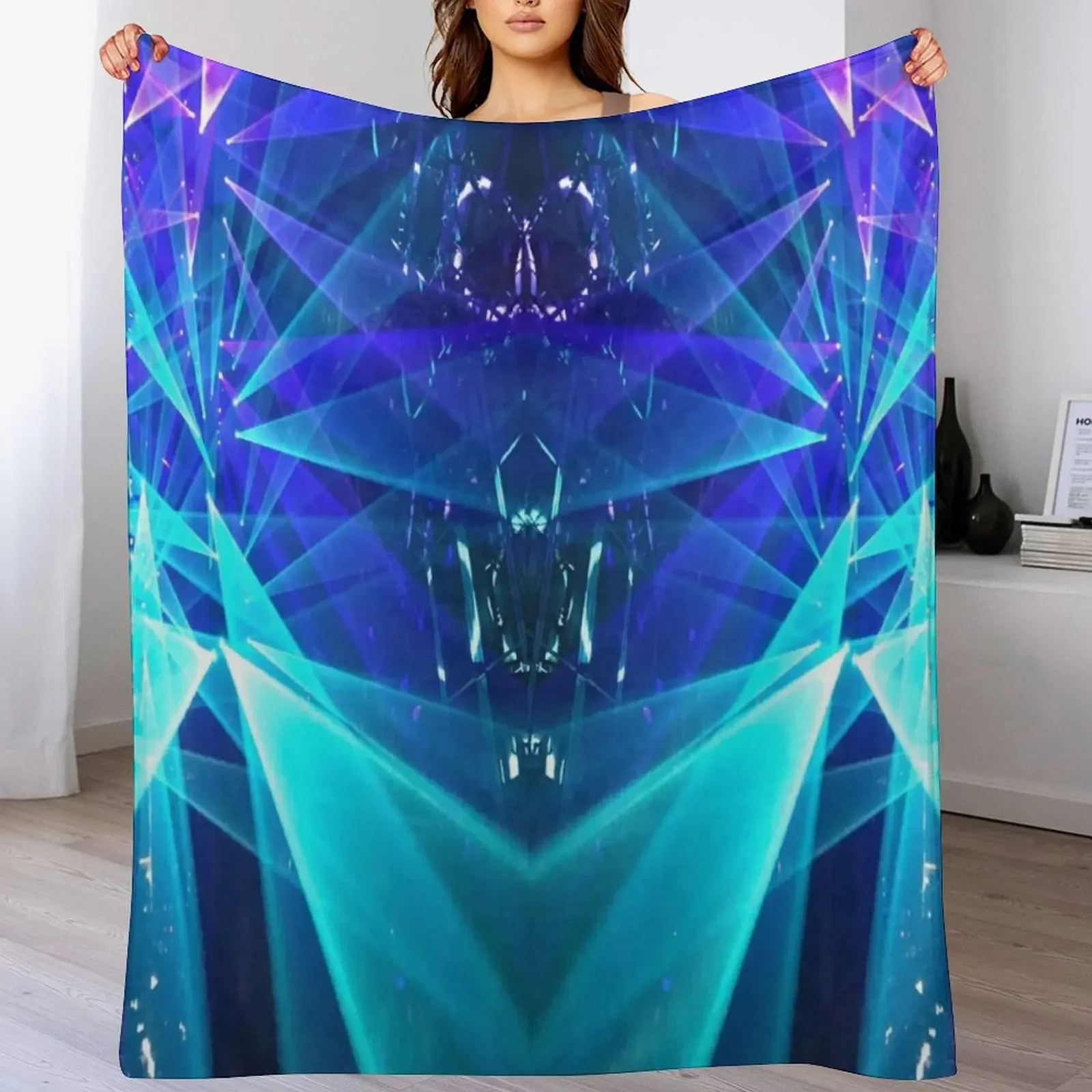 

Плед CK5 10/30/16: Теплое и комфортное одеяло для офисного сна