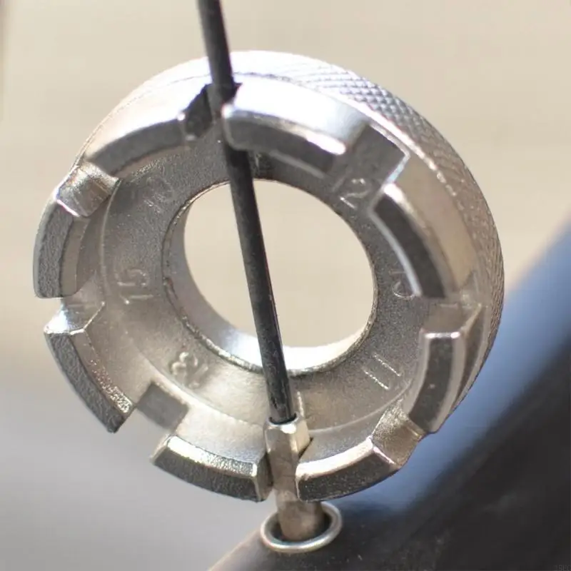 

Bicycles Repair Tool Round Spoke Nipple Wrench 8 Way Silver Grooves Bikes Wheel Rims Adjuster Spanner Bikes Repair Tool