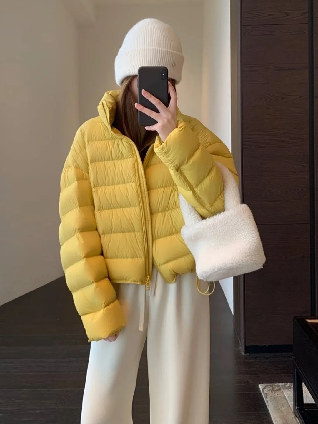 

Высококачественная модная женская зимняя куртка с воротником-стойкой из утолщенного хлопка, новая модель в корейском повседневном стиле, популярная верхняя одежда