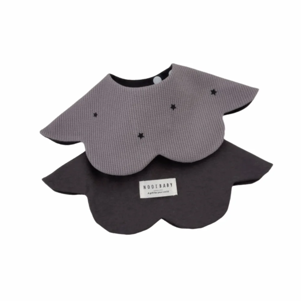 

Двусторонний детский нагрудник с мультяшным рисунком, мягкий, впитывающий, приятный для кожи, для кормления малышей и прорезывания зубов