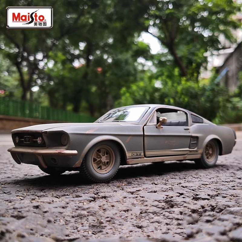 Maisto 1:24 1967 Ford Mustang GT Make Old Rust Car Model Diecast Metal Sports Car Model Simulation Collection Childrens Toy Gift