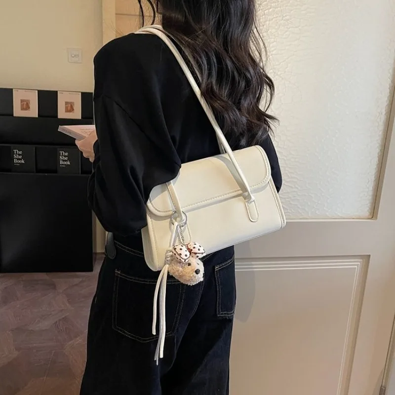 

Стильная кожаная сумка-мессенджер для весны и лета, элегантная винтажная классическая повседневная сумка-тоут в парижском стиле, легкая сумка через плечо для женщин, для ежедневного использования на улице.