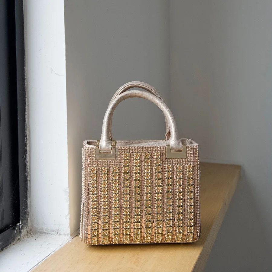 مأدبة الماس حقيبة معدنية شيونغسام حقيبة يد ريترو حقيبة مربعة صغيرة