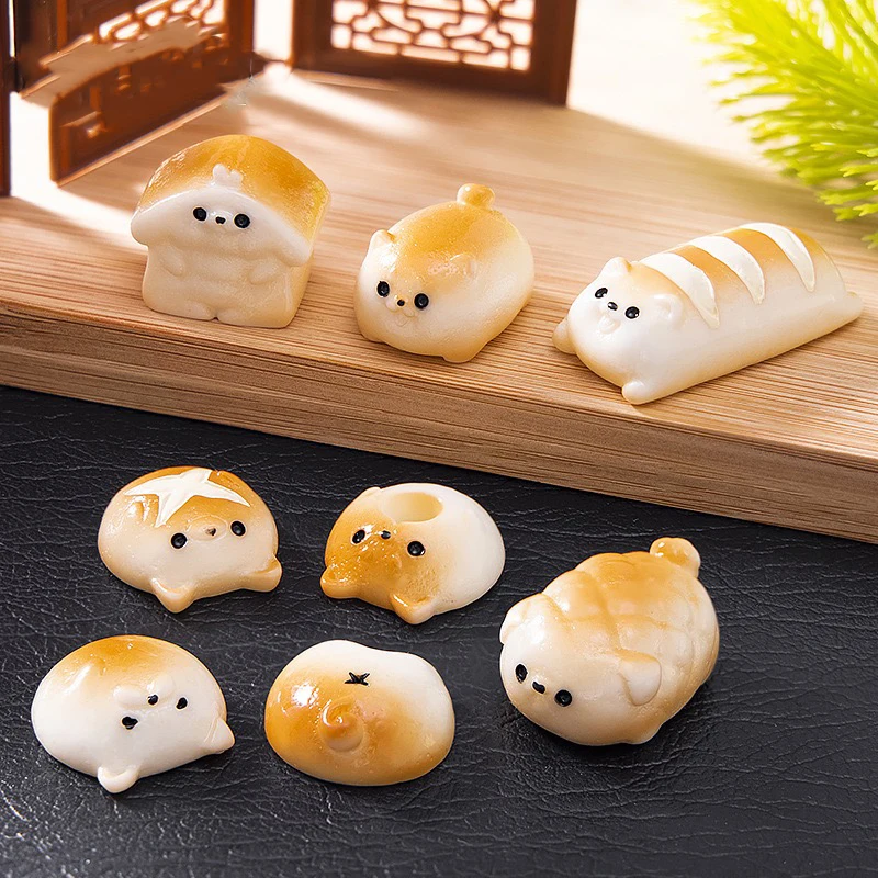 Beagle Bread Resin Miniature Landscape Ornament Creative Table Top Cake Decoration Car DIY Home Trendy Decor