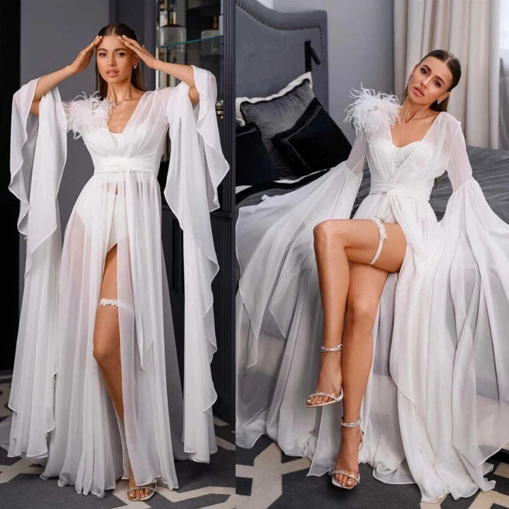 abito-da-sposa-in-chiffon-con-maniche-a-sbuffo-e-giacca-lunga-in-piume-linea-ad-a-personalizzabile
