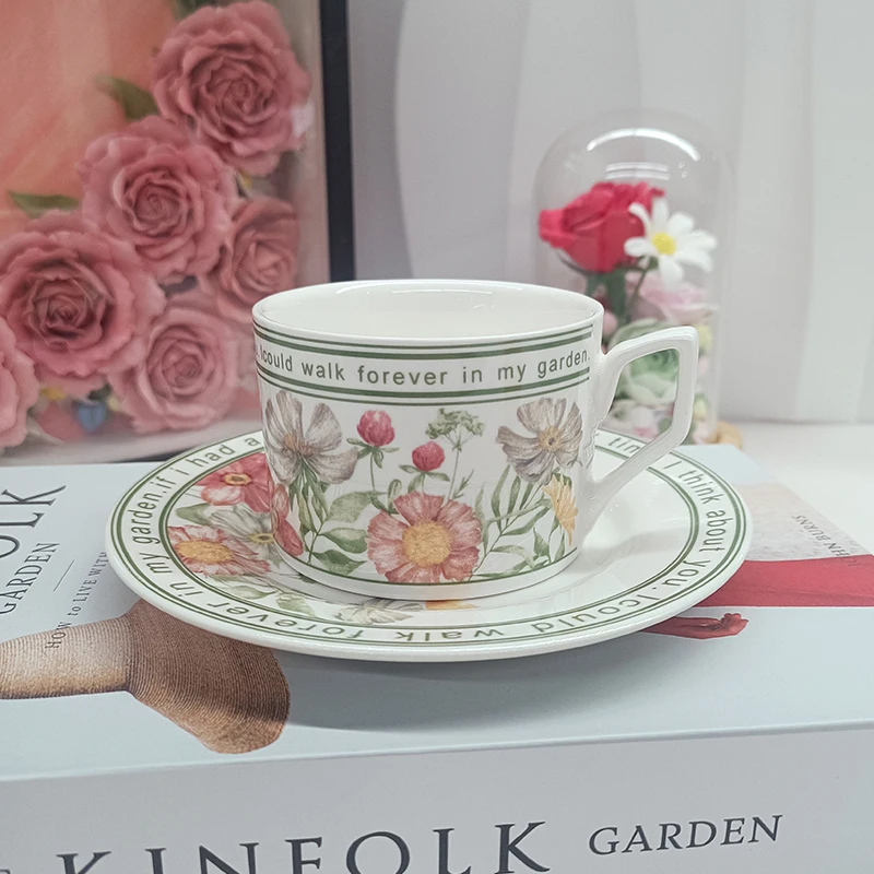 

200ml French Vintage Tea Cups and Saucer Set Light Luxury Floral Ceramic Mug Espresso Cup Home Office Sunflower Coffee Mugs Gift