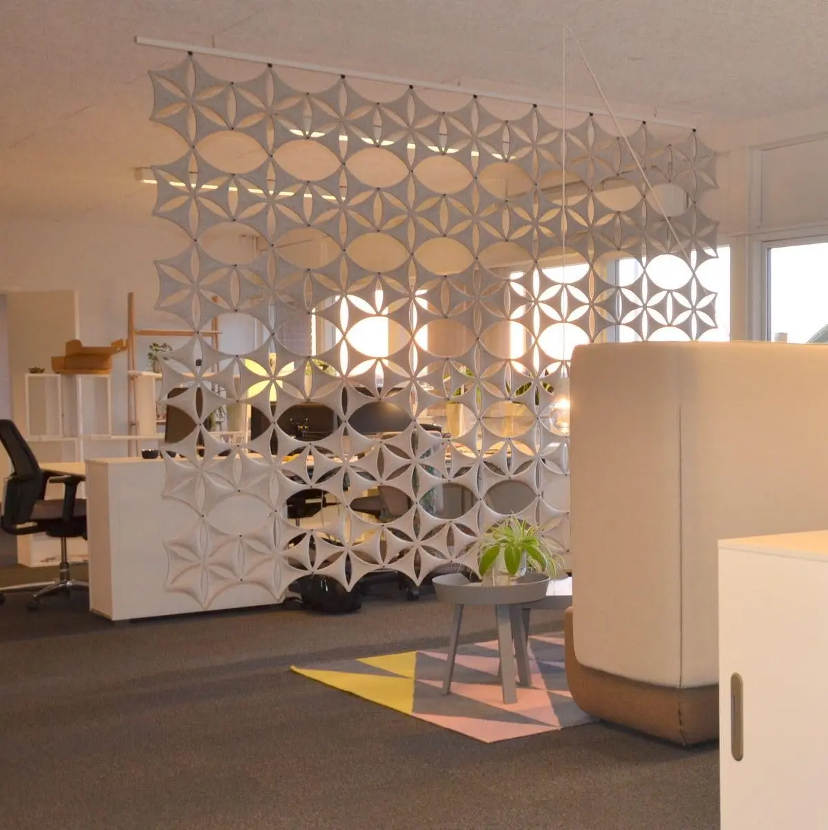 White 3D Flower Hanging Room Divider Panel, Felt Fiber Surface, High Density Polyester Board, 14"x12", 12 Pcs Home Decor