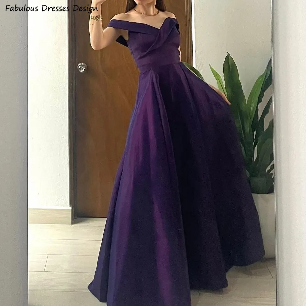 

Grape Satin Long A-line Evening Dresses Off Shoulder Sweetheart Neck Sleeveless Prom Dress Women Backless Wedding Party Gown