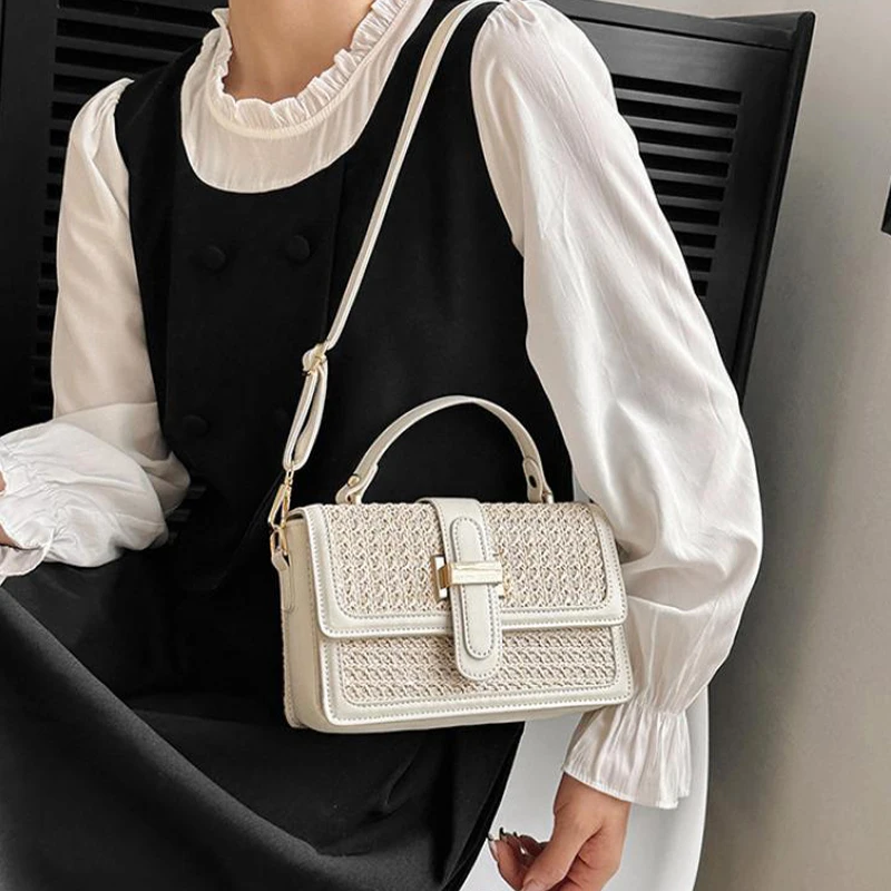 Square Summer Straw Woven Clutch Handbags for Women PU Leather Crossbody Bags Casual Beach Rattan Travel Shoulder Messenger Bags