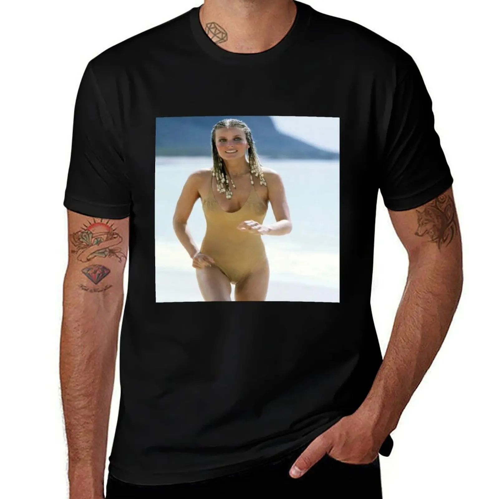 Bo Derek Braids 1979 in Bikini - Vintage Color T-Shirt Casual Basic Short Sleeve T-Shirt