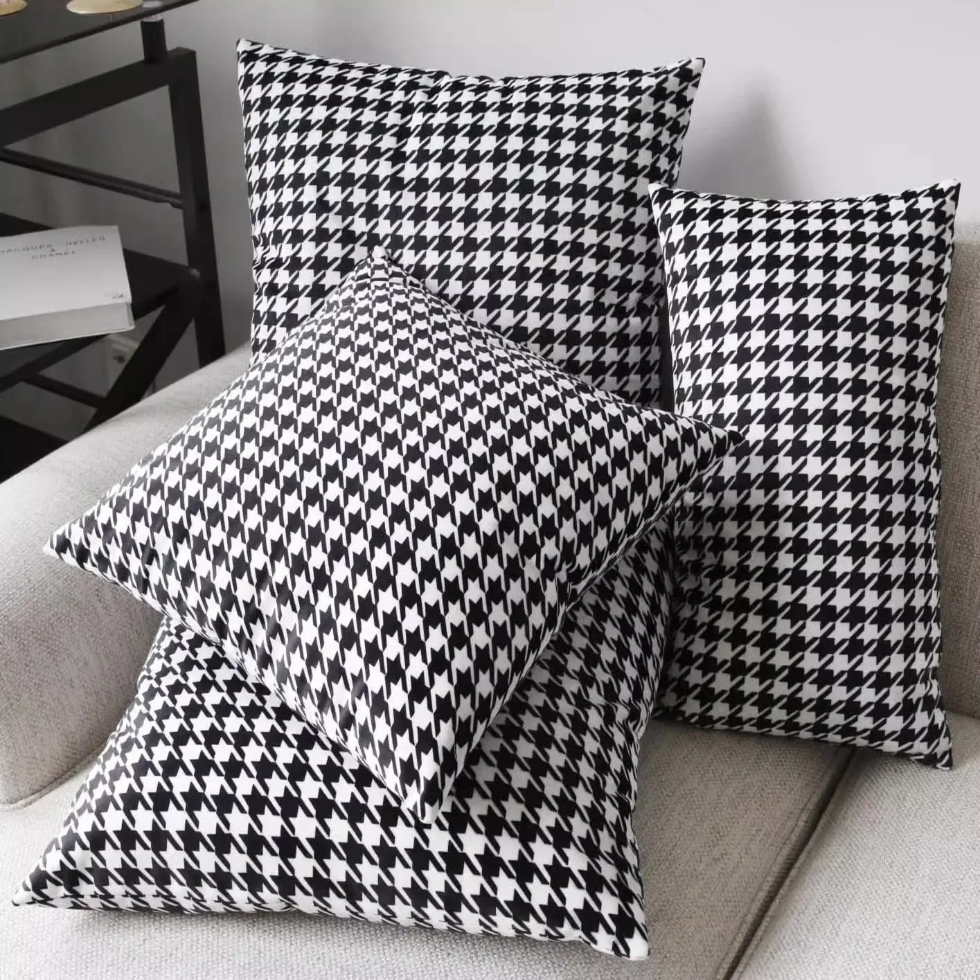 2PCS Classic Black and White Houndstooth Pillow Cover for Home Chic Square Weave Houndstooth Cushion Cover for Modern Home Décor
