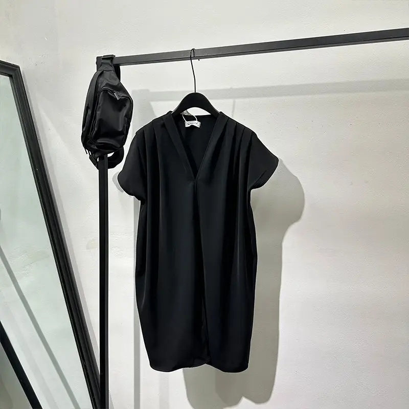 Summer Design Sense Avant-Garde Irregular Collar Pullover Short Sleeve Shirt Men and Women Popular Dark Series Style Top