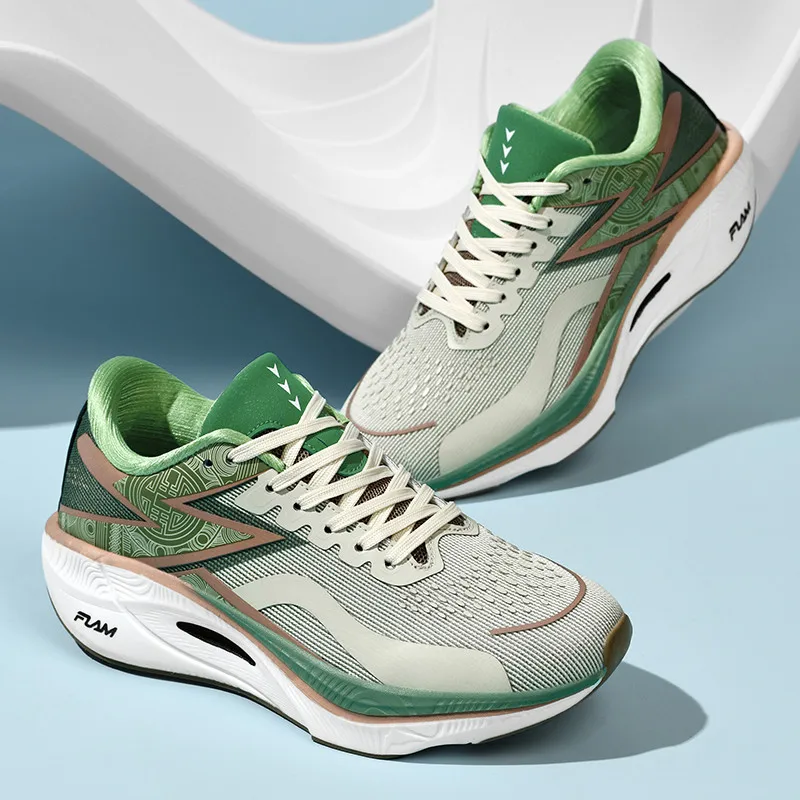 

Новые кроссовки для мужчин и женщин, дышащие легкие кроссовки с сеткой для занятий спортом на открытом воздухе, удобные теннисные туфли на шнуровке для мужчин