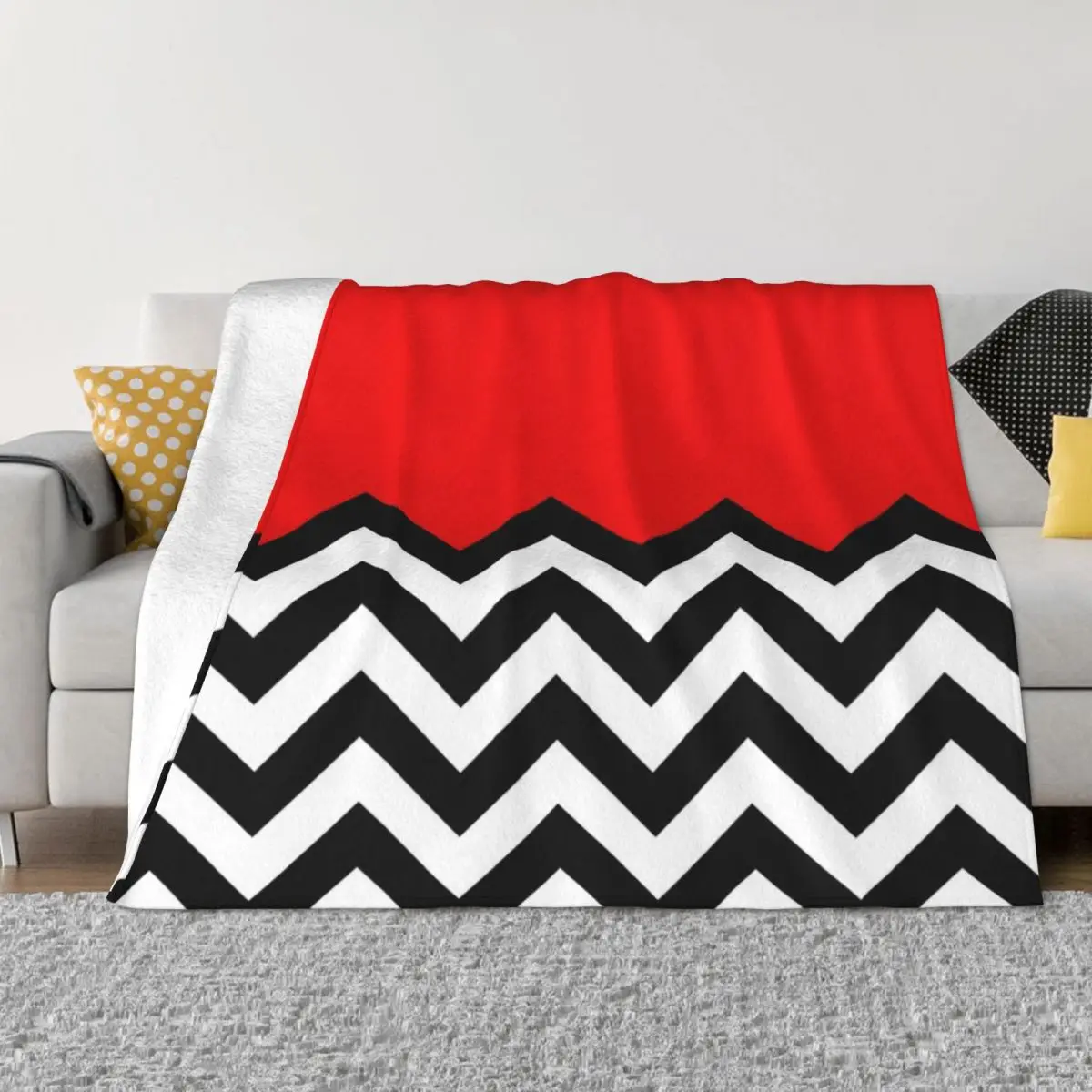 

Twin Peaks - Black Lodge Pattern Throw Blanket Nap Flannels Blankets