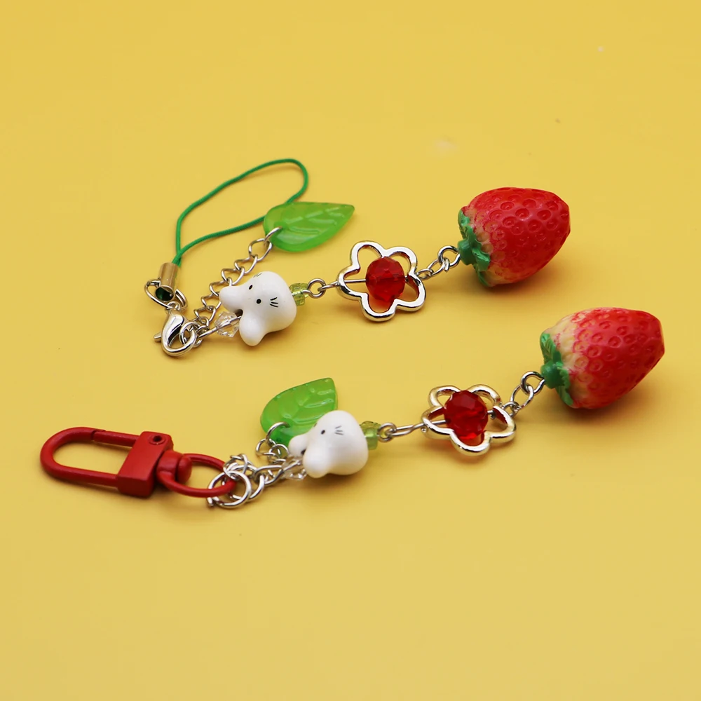 Niedlicher Erdbeer-Kaninchen-Handyanhänger, Kawaii-Tier-Frucht-Anhänger für iPhone-Hülle, Lanyard – Detail 3