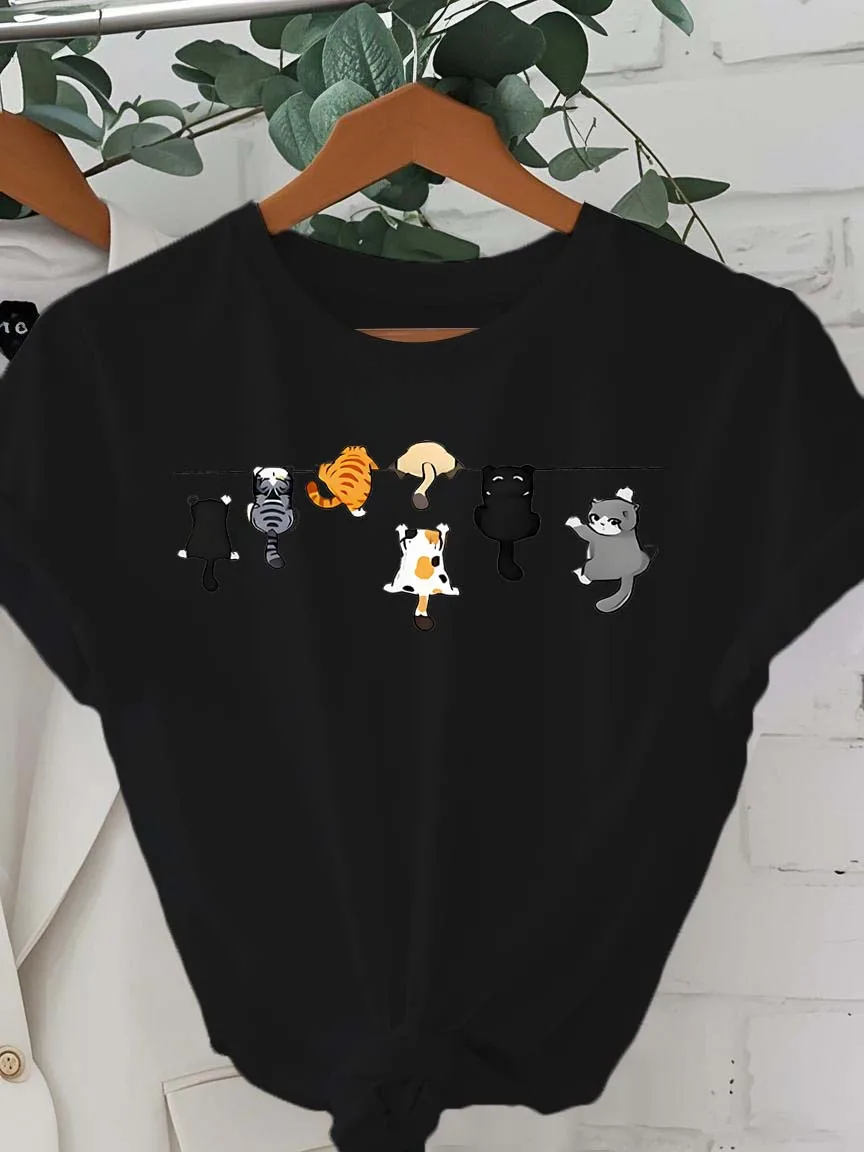 Plus Size Playful Cat Line up Graphic Artistic Design Chic Fashion Tee