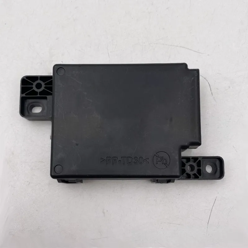 For Seat Heating Module For KIA Sportage 2018 Model Code 88B70-Q2001 88B70Q2001 Automobile Replacement Part