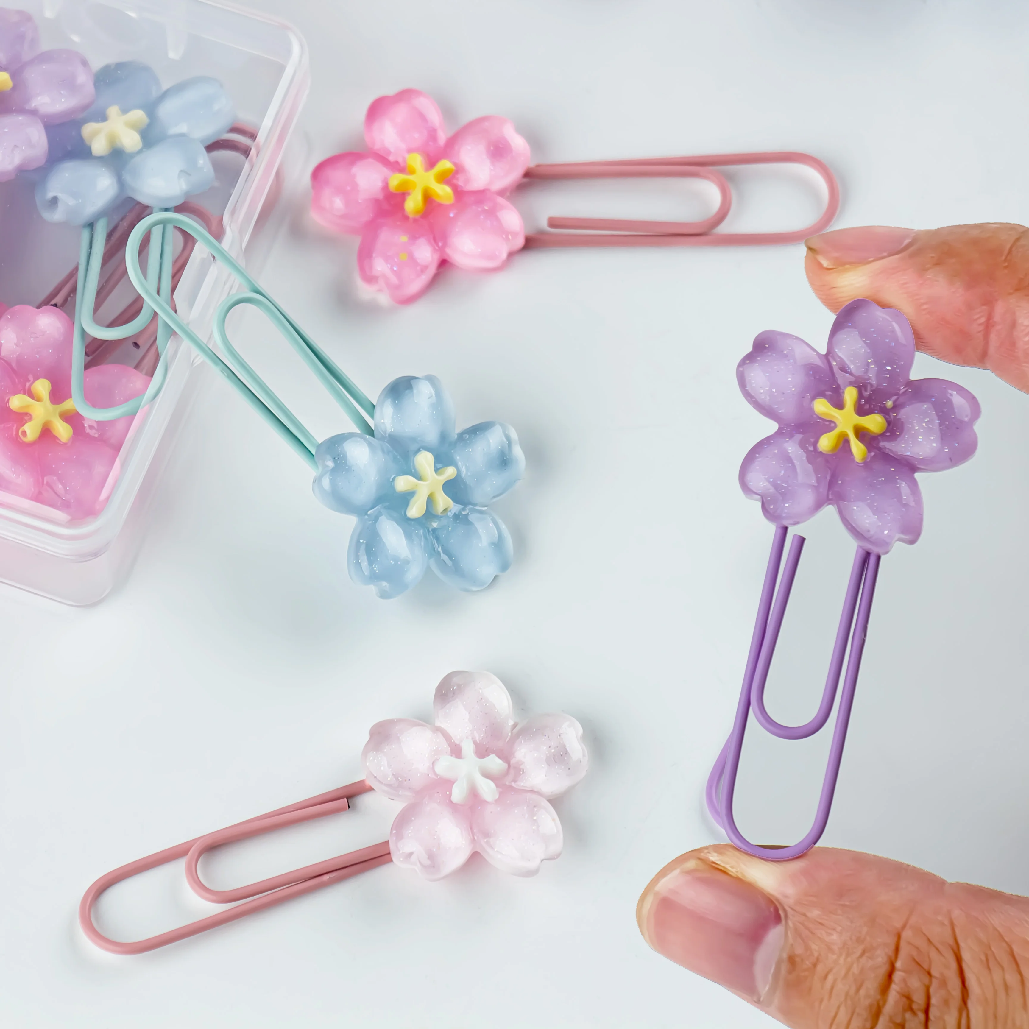 6/12PCS Flower Paper Clips Cute Office Stationery For Document Marking Bookmark Holders Desk Organization Office School Supplies view 5