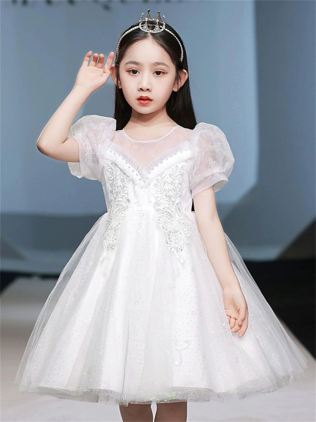 

Flower Girl Wedding Party Dress Round Neck Appliqué Sequin Diamond Tulle Transparent Puff Sleeves 2023 Robe De Fête De Mariage