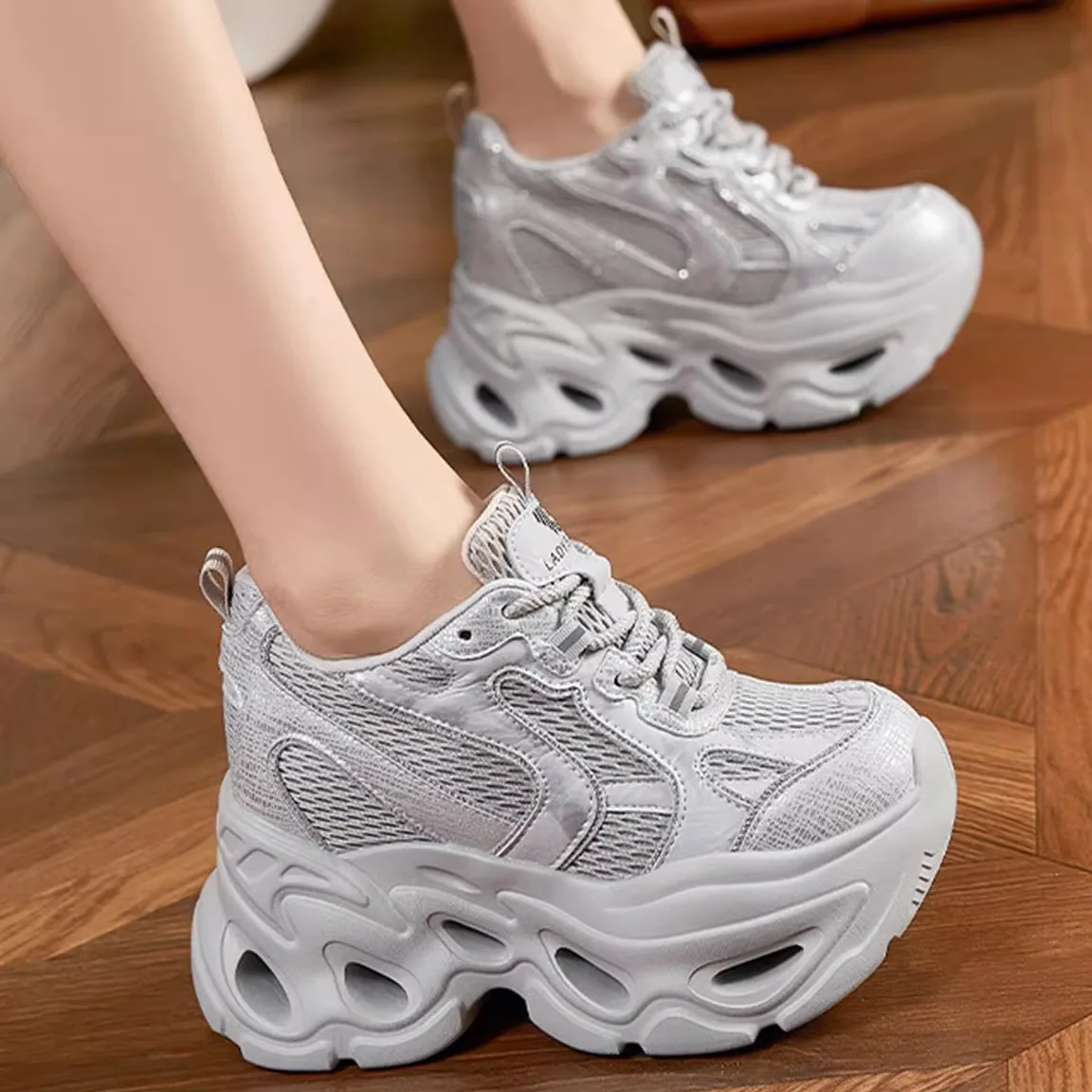 

Fashionable Thick Bottomed Genuine Leather Dad Shoes for Women New Style Water Diamond Casual Shoes All Season Sports Shoes