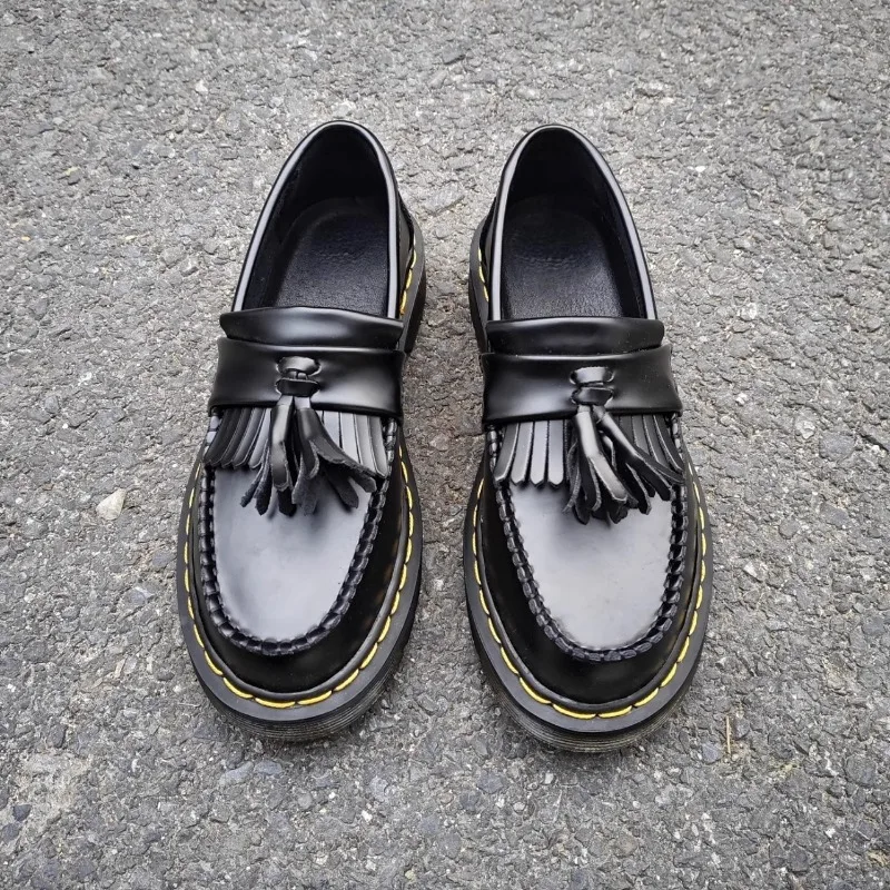 

Design Genuine Leather Tassel Loafers Low Top Retro British Style Slip on Casual Business Office Wedding Leather Shoes Male