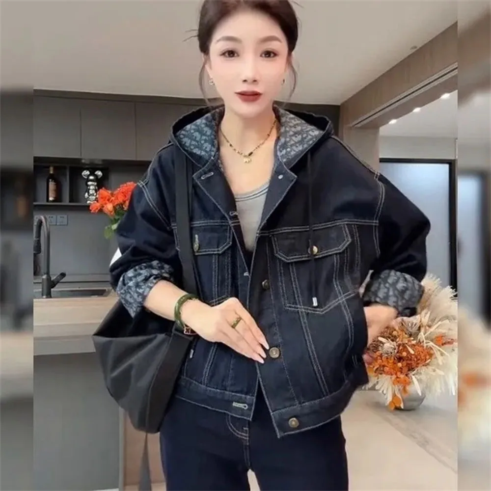 

Новая весенне-осенняя короткая джинсовая женская куртка, модное однобортное джинсовое пальто с капюшоном, женское повседневное ковбойское пальто, женские топы