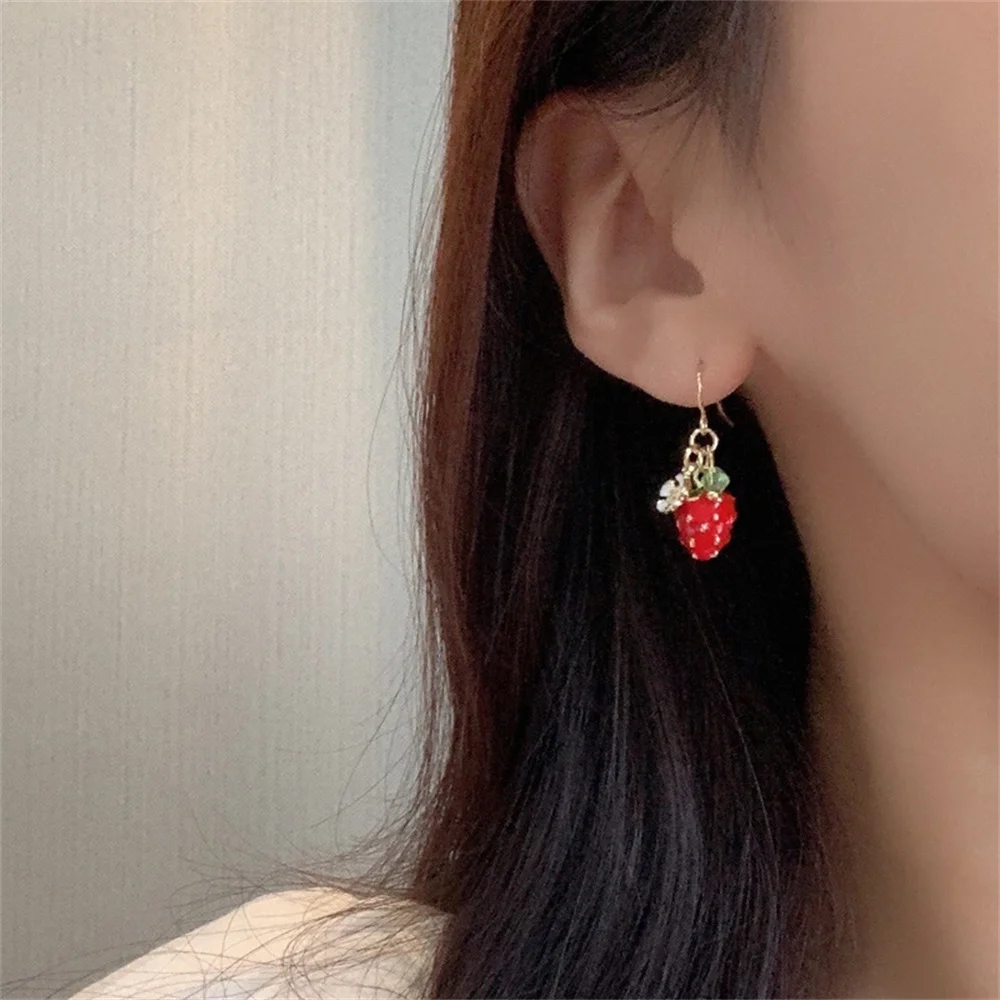 Cute Acrylic Strawberry Flower Earrings Fashionable Green Crystal Earrings For Women Romantic Jewelry Popular Accessories