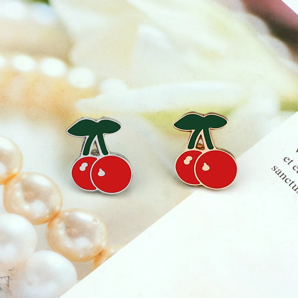 Red Strawberry Shirt Lapel Pin Sweet Delicious Cherry Enamel Brooches Summer Fresh Fruit Bag Badge Jewelry Gift for Friends Kids