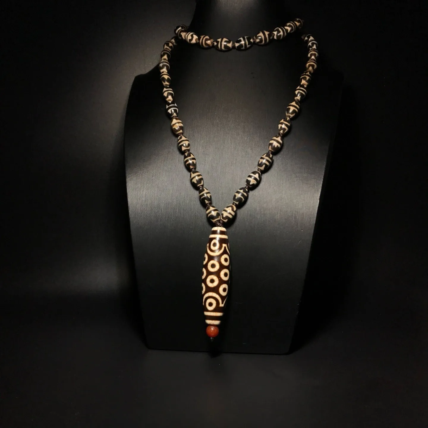 Unique Tibetan Crack Old Agate Dzi Tiger Teeth 21 Eyes Beads Necklace J0620