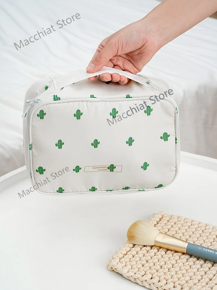 

New women's advanced sense large capacity waterproof storage portable small wash bag