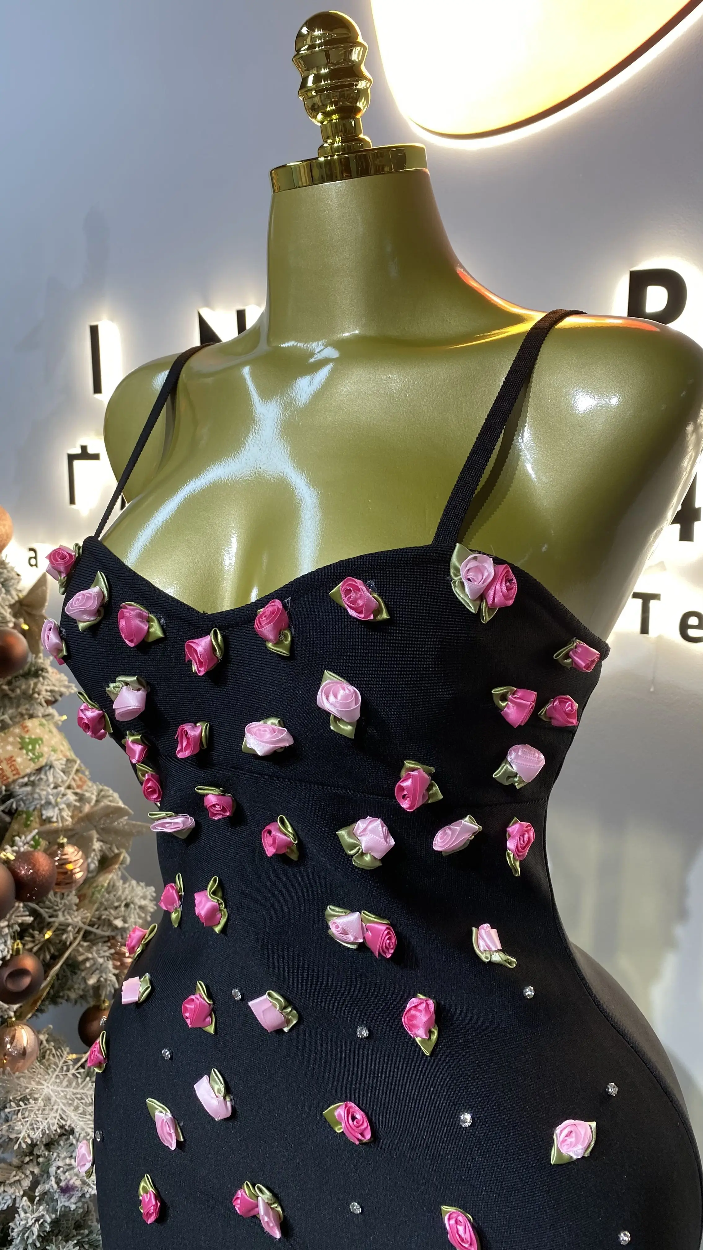 فستان سهرة صيفي جديد بدون ظهر مزين بالزهور الوردية، فستان أسود قصير بأشرطة، فستان حفلات عصري وفاخر.-GZXX370 #5