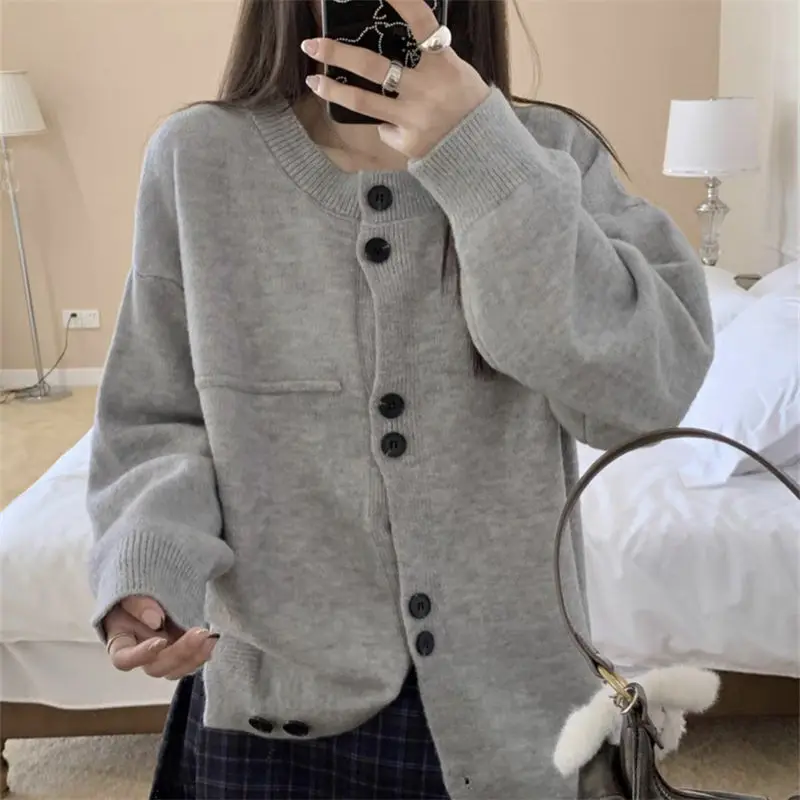 

Korean College Y2K Gray Knitted Cardigan Sweater Trendy Shawl Soft Waxy Fragrance Style Round Neck Jacket Design Button Top