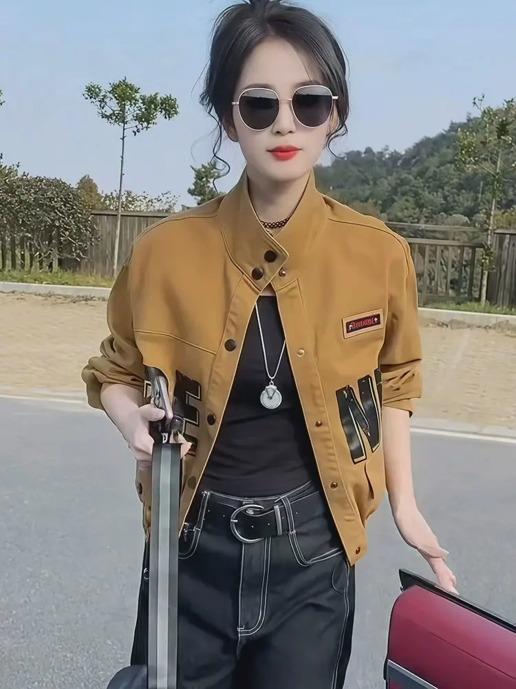 

Retro Shoulder Denim Jacket Women's Fashion Short Casual Jacket Top Warm round Neck Button Closure Pure Color Pear Body Type
