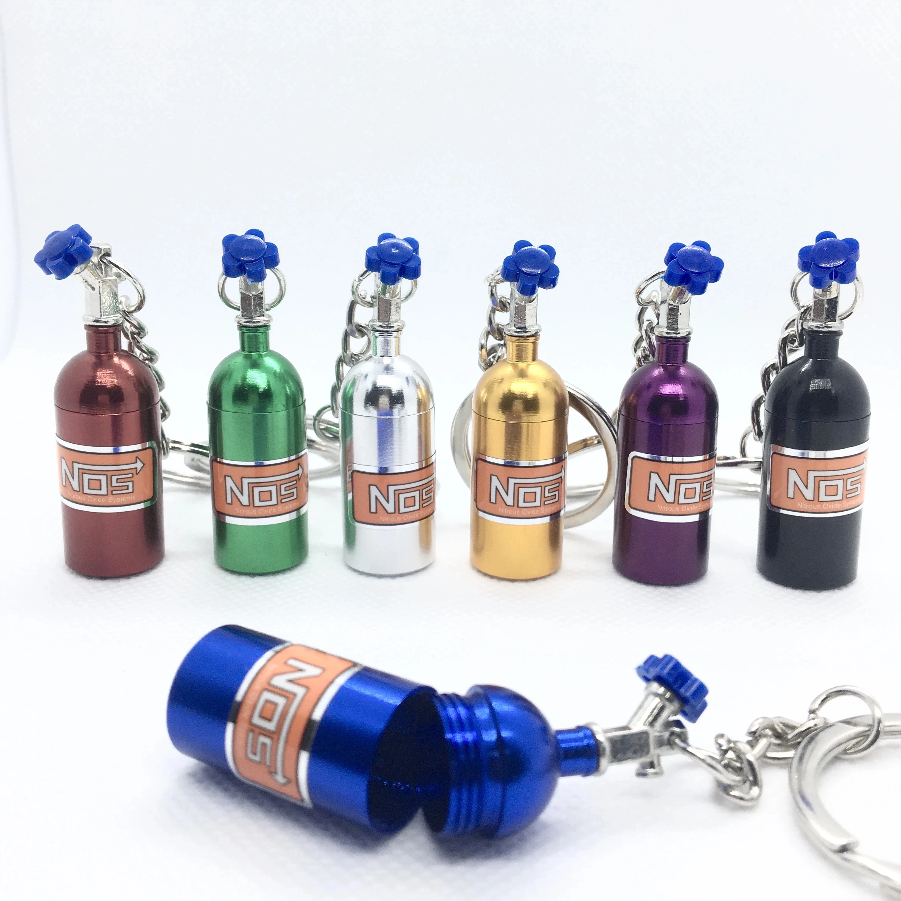 Simulation NOS Nitrous Oxide Bottle Keychain Creative Auto Parts Keyrings Fashion Car Keyholder Accessories Bag Charms Gifts