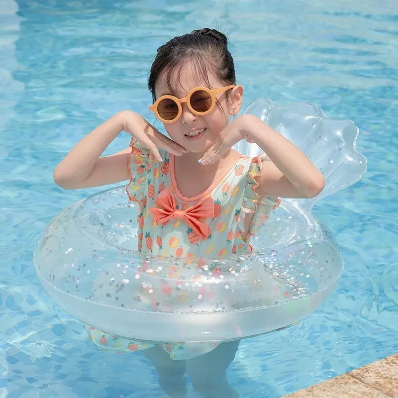 夏用クリアシェルインフレータブルおもちゃベビー水泳リング屋外プールインフレータブルフローティングシートウォータートイズ（スパンコール付きスイムサークル）