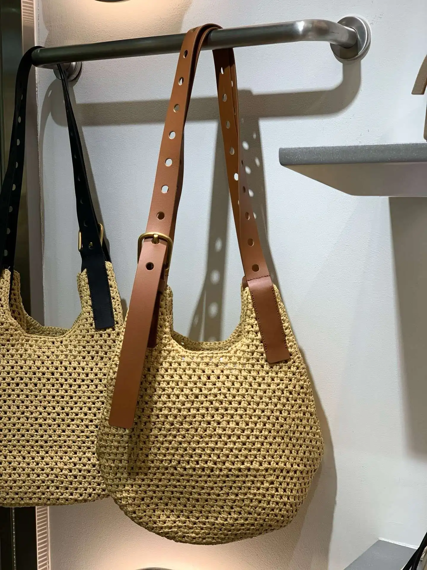 Summer Handmade Grass Woven Hobo Bag Hollowed out Lightweight Versatile Shoulder Bag for Beach Vacation Daily Commuting
