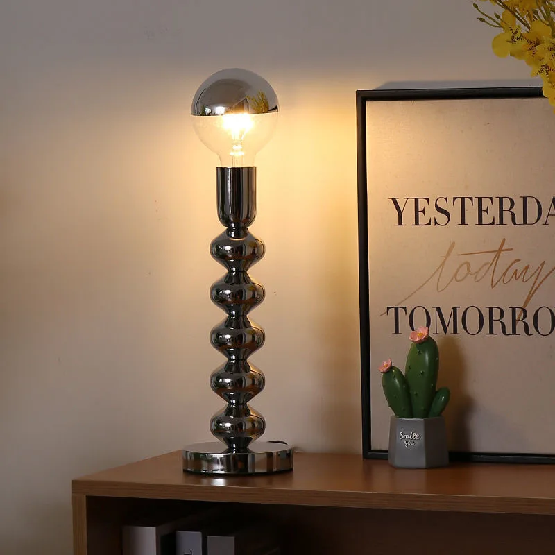 Nordic LED Desk Lamp for Bedroom Bedside Bar Korean Ins Style Table Decor Vintage Night Light Bauhaus Lamps