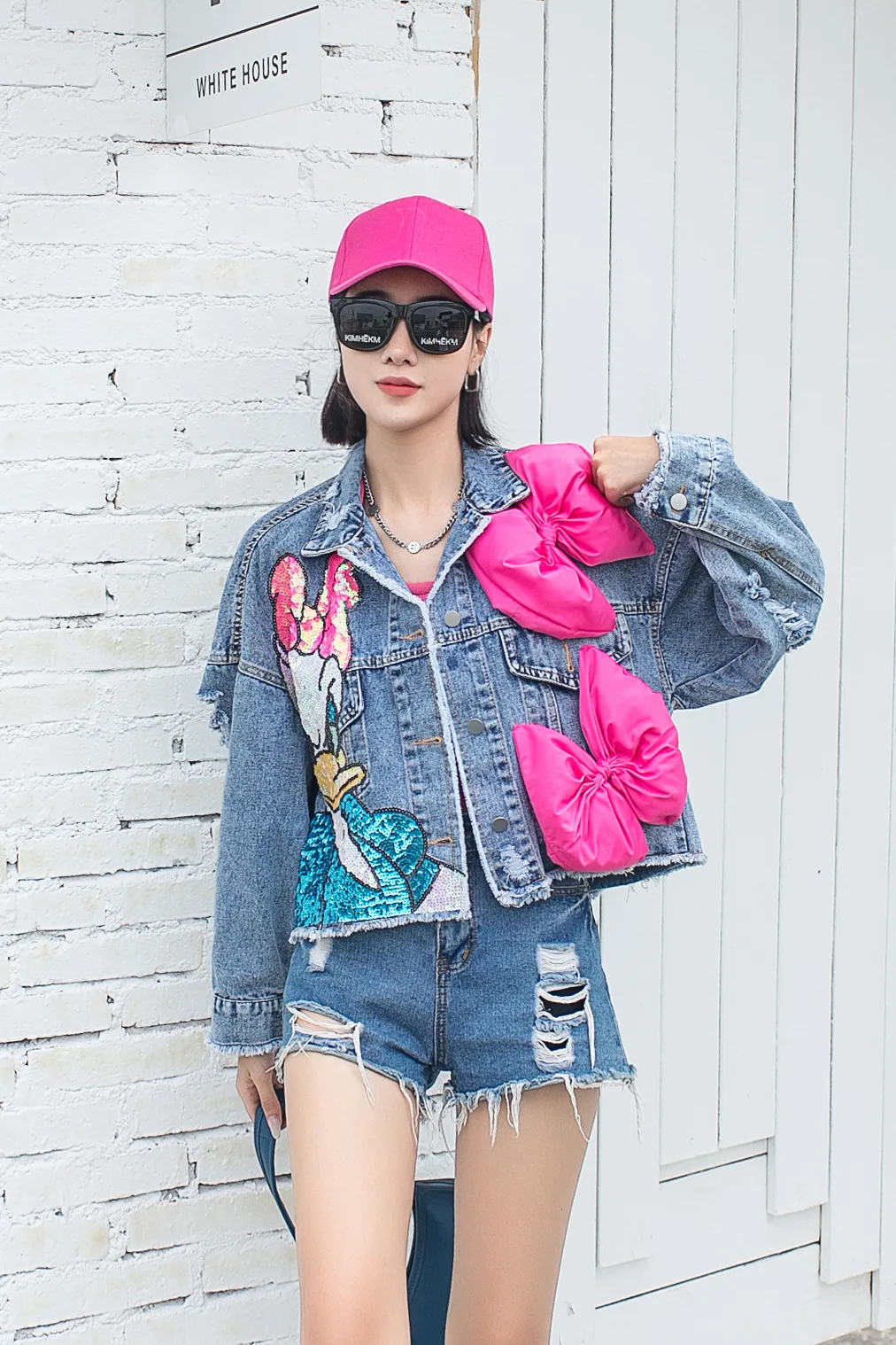 

MINISO Dimensional Decoration Bow Short Denim Jacket for Women Loose Casual Cartoon Sequins Personalized Jeans Coat Female