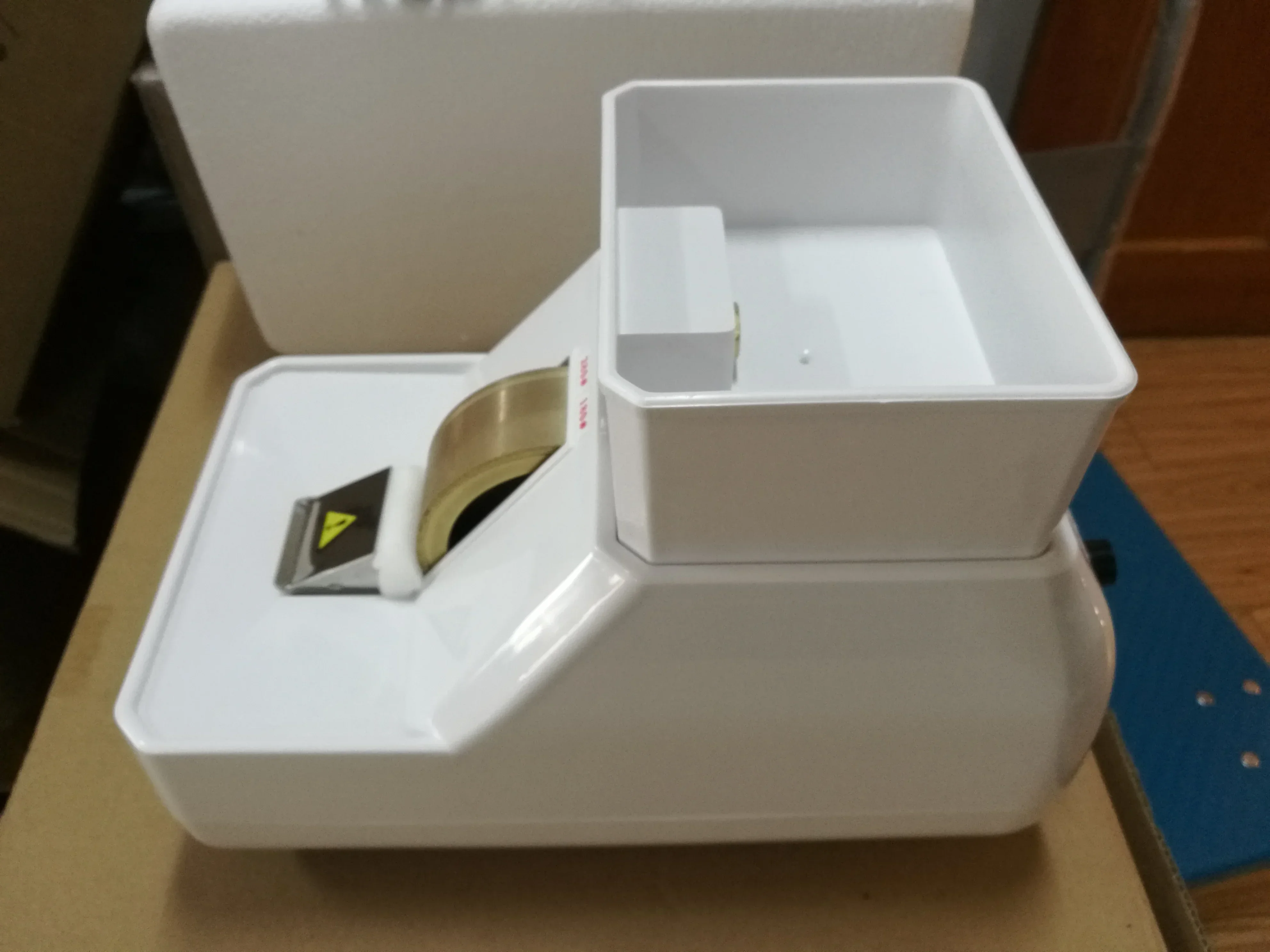 -Optical Manual Len…